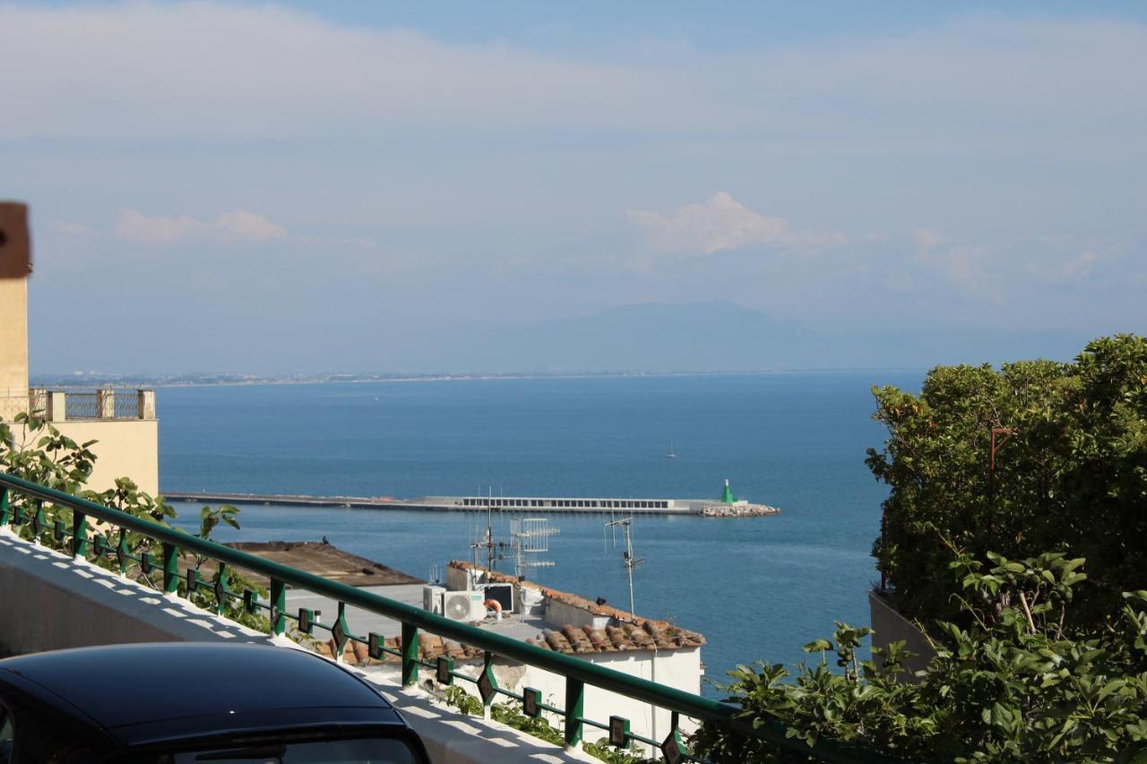 Verdemare Charming Accommodation In Vietri Sul Mare - Amalfi Coast Exterior photo